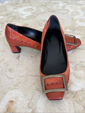Roger Vivier Trompette 45mm Suede & Leather Pumps Square Buckle